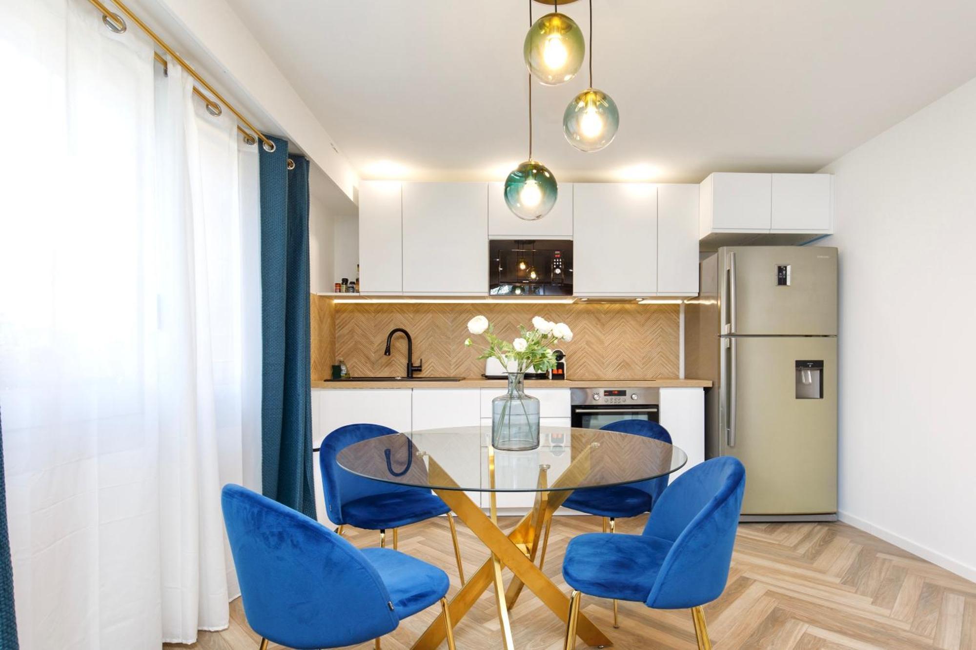 Apartment Bel Port De Avec Terrasse, Parking Nizza